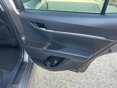 Used 2024 Toyota Camry SE image 13