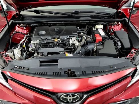 Certified 2018 Toyota Camry LE FWD image 15