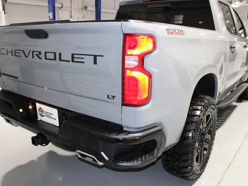 Used 2024 Chevrolet Silverado 1500 LT Trail Boss w/ Convenience Package II AWD/4WD image 28