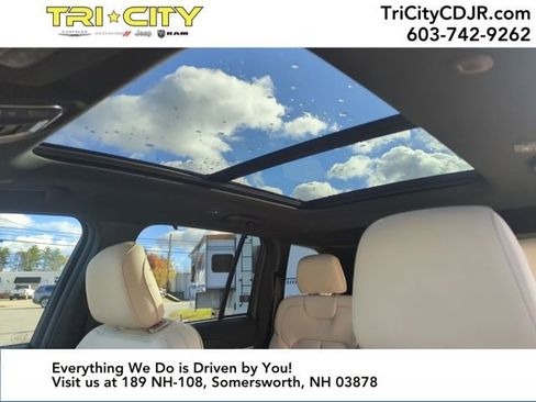 New 2025 Jeep Grand Cherokee Limited w/ Luxury Tech Group II image 20