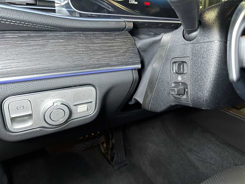 New 2025 Mercedes-Benz GLS 450 4MATIC image 28