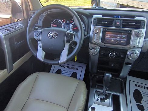 Used 2018 Toyota 4Runner SR5 image 30