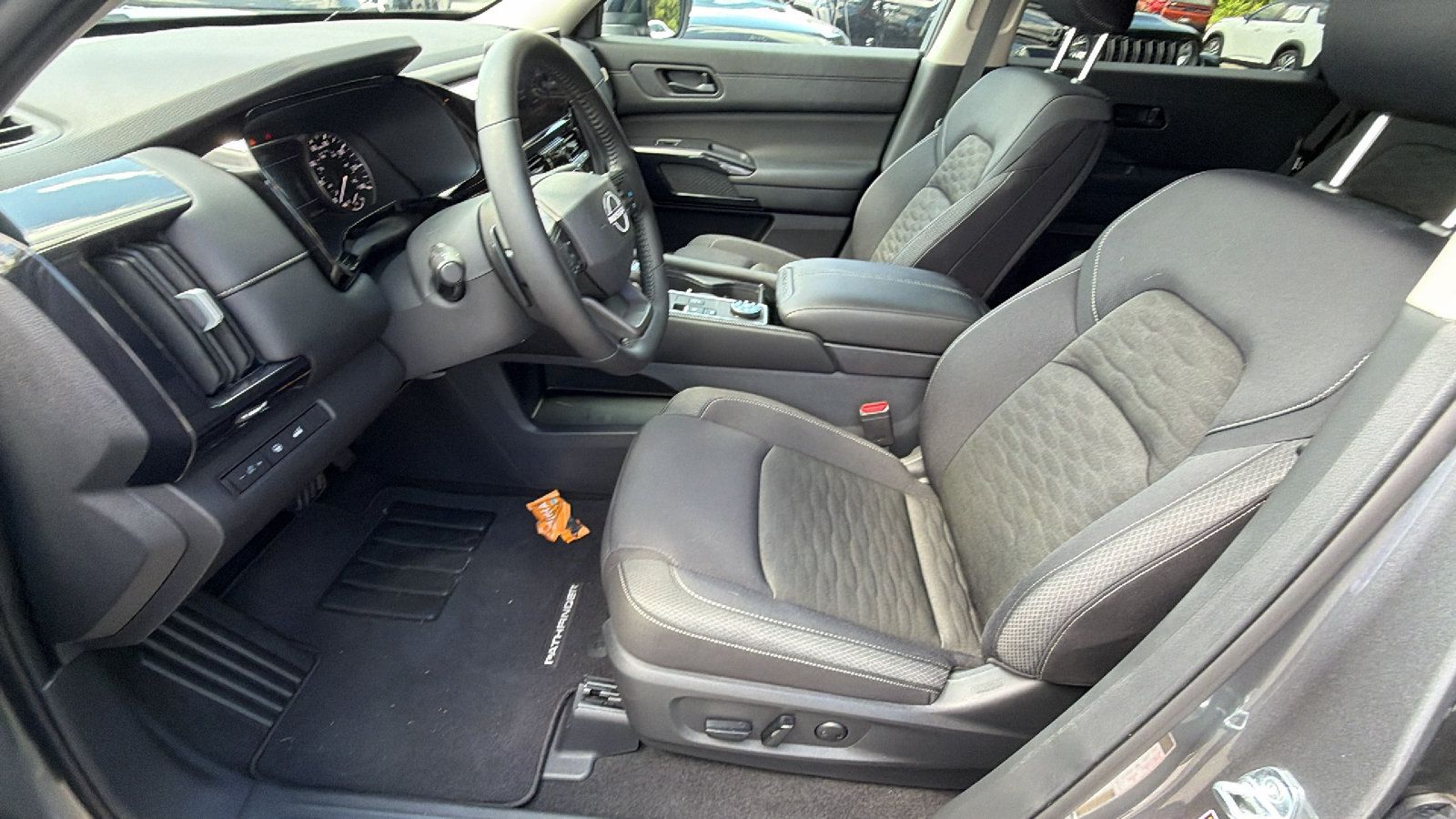 Used 2026 Nissan Pathfinder SV AWD/4WD image 16