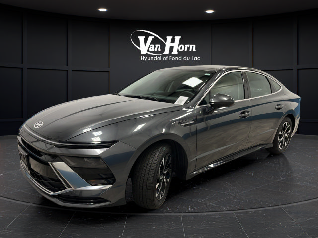 Used 2025 Hyundai Sonata SEL FWD image 3
