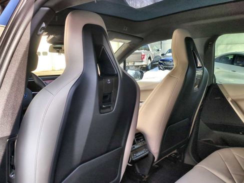 New 2025 BMW iX xDrive50 image 18