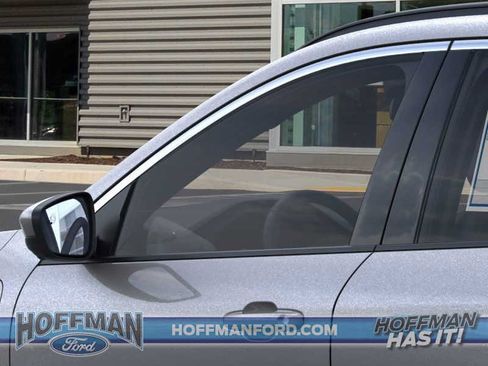 New 2025 Ford Escape SE FWD image 20