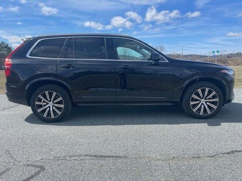 Used 2023 Volvo XC90 B5 Core w/ Climate Package AWD/4WD image 6