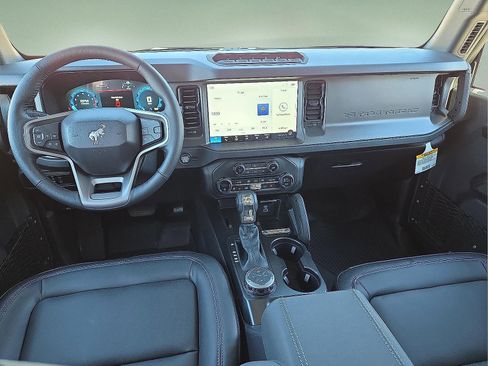 New 2025 Ford Bronco Badlands w/ Sasquatch Package image 10