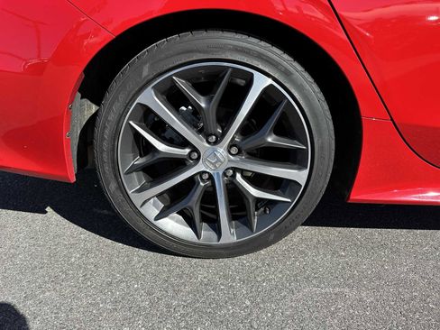 Used 2023 Honda Civic Touring image 8