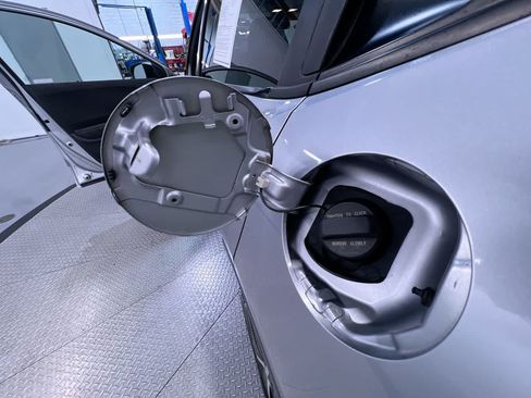 Used 2022 Honda HR-V EX image 40