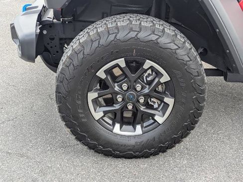 Used 2025 Jeep Wrangler Unlimited Rubicon 4xe w/ Safety Group AWD/4WD image 11