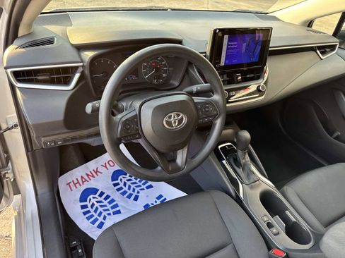 Used 2024 Toyota Corolla LE image 36