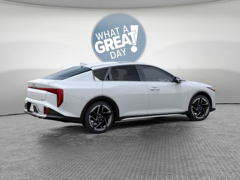 New 2026 Kia K4 GT-Line FWD image 6