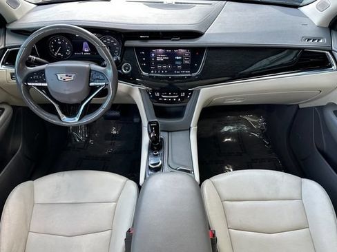 Used 2020 Cadillac XT6 Premium Luxury FWD image 15