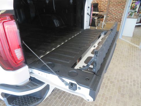 Used 2022 GMC Sierra 1500 Denali w/ Denali Premium Package image 55