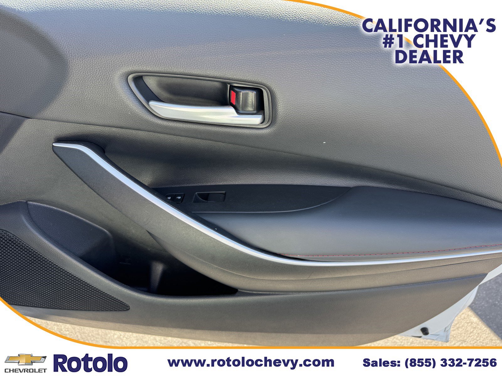 Used 2025 Toyota Corolla SE FWD image 9