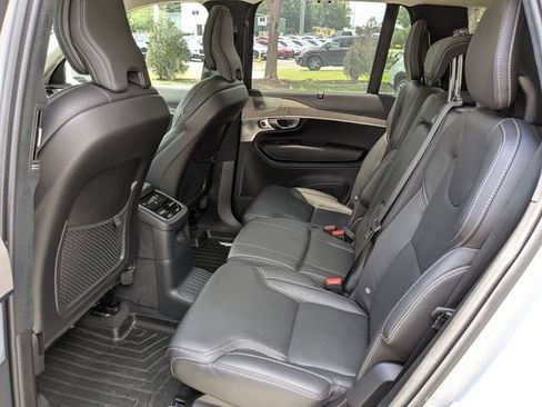 Used 2024 Volvo XC90 T8 Ultimate AWD/4WD image 32