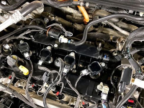 Used 2020 Ford Escape SE Sport image 42