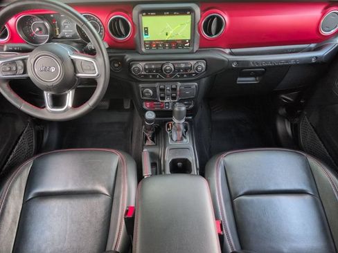 Used 2022 Jeep Wrangler Unlimited Rubicon w/ Xtreme Recon 35" Tire Package AWD/4WD image 18