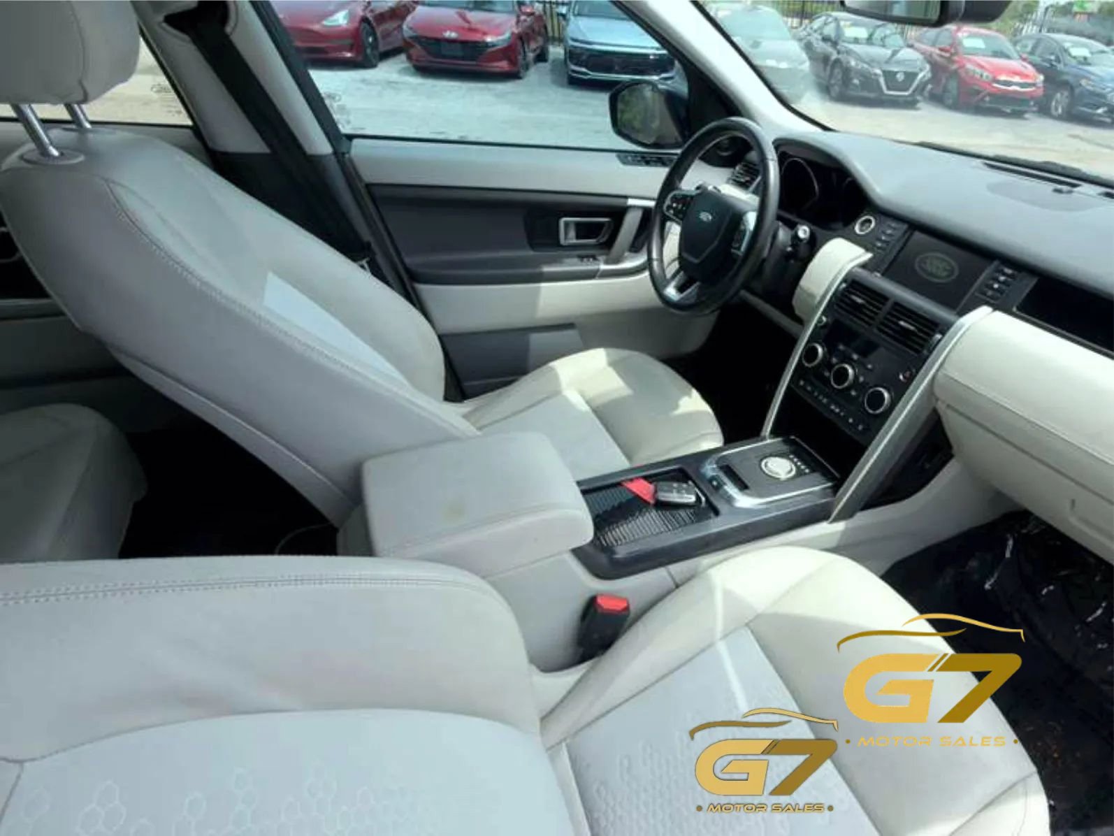 Used 2019 Land Rover Discovery Sport SE AWD/4WD image 14