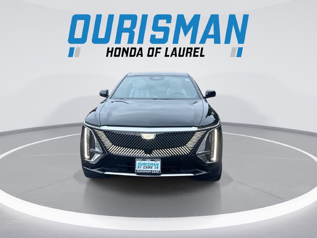 Used 2024 Cadillac Lyriq Luxury AWD/4WD image 3
