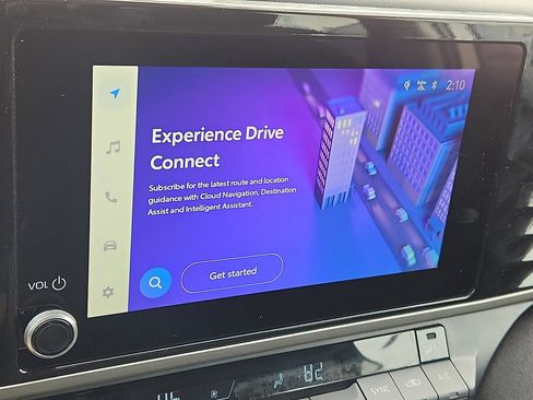 Used 2025 Toyota Camry LE image 19