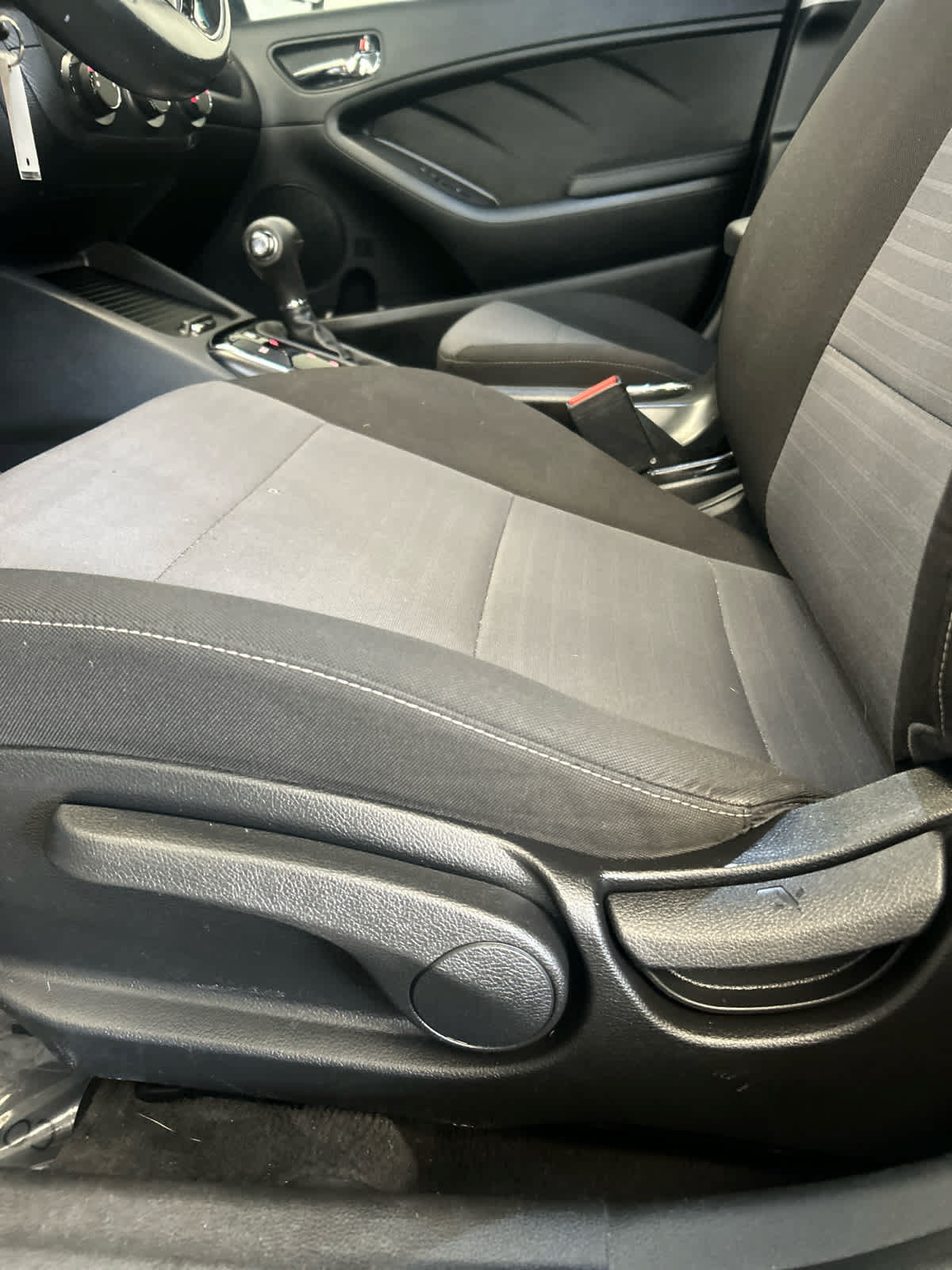 Used 2018 Kia Forte S FWD image 21
