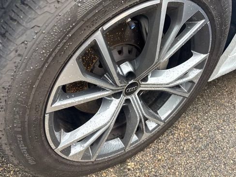 Certified 2023 Audi Q8 Premium Plus AWD/4WD image 3