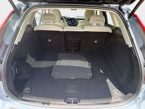 Used 2023 Volvo XC60 B5 Plus w/ Protection Package Premier FWD image 11