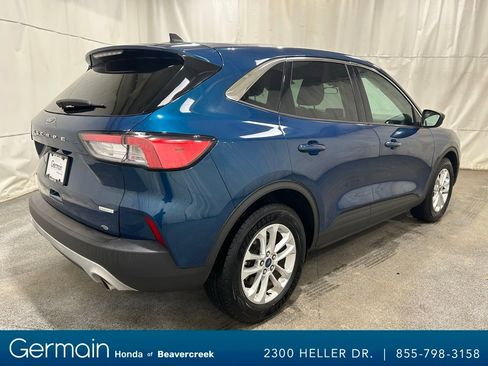 Used 2020 Ford Escape SE image 8