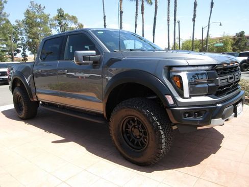 Used 2025 Ford F150 Raptor AWD/4WD image 6