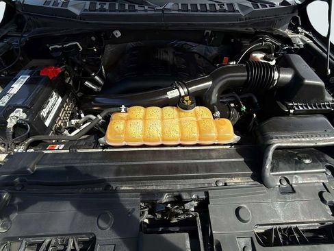 Used 2015 Ford F150 Platinum w/ Equipment Group 701A Luxury image 25