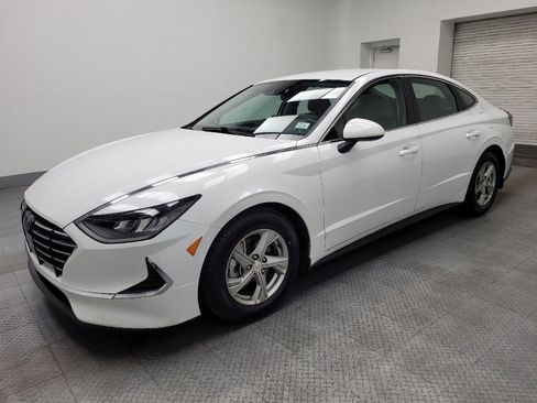 Used 2021 Hyundai Sonata SE image 2