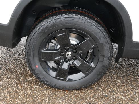 New 2026 Honda Ridgeline Black Edition image 5