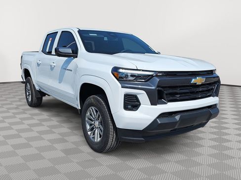 New 2025 Chevrolet Colorado W/T w/ Advanced Trailering Package image 3