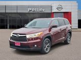 Used 2016 Toyota Highlander XLE image 3