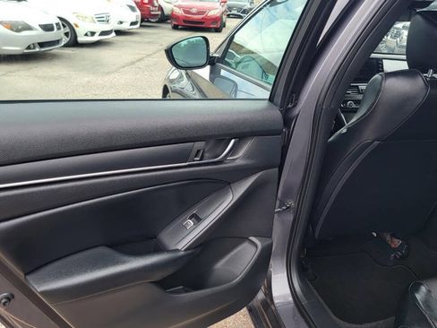 Used 2018 Honda Accord Sport image 24