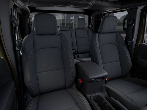 New 2025 Jeep Gladiator Sport AWD/4WD image 17