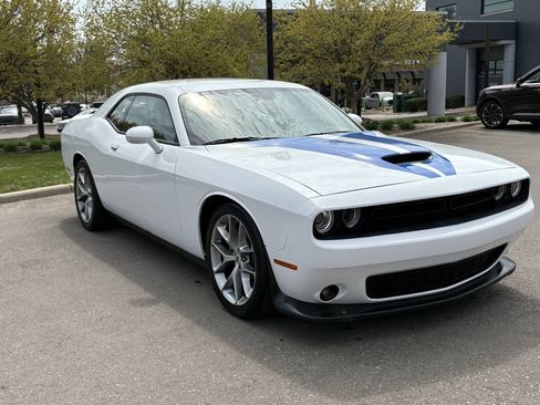 Used 2022 Dodge Challenger GT RWD image 38