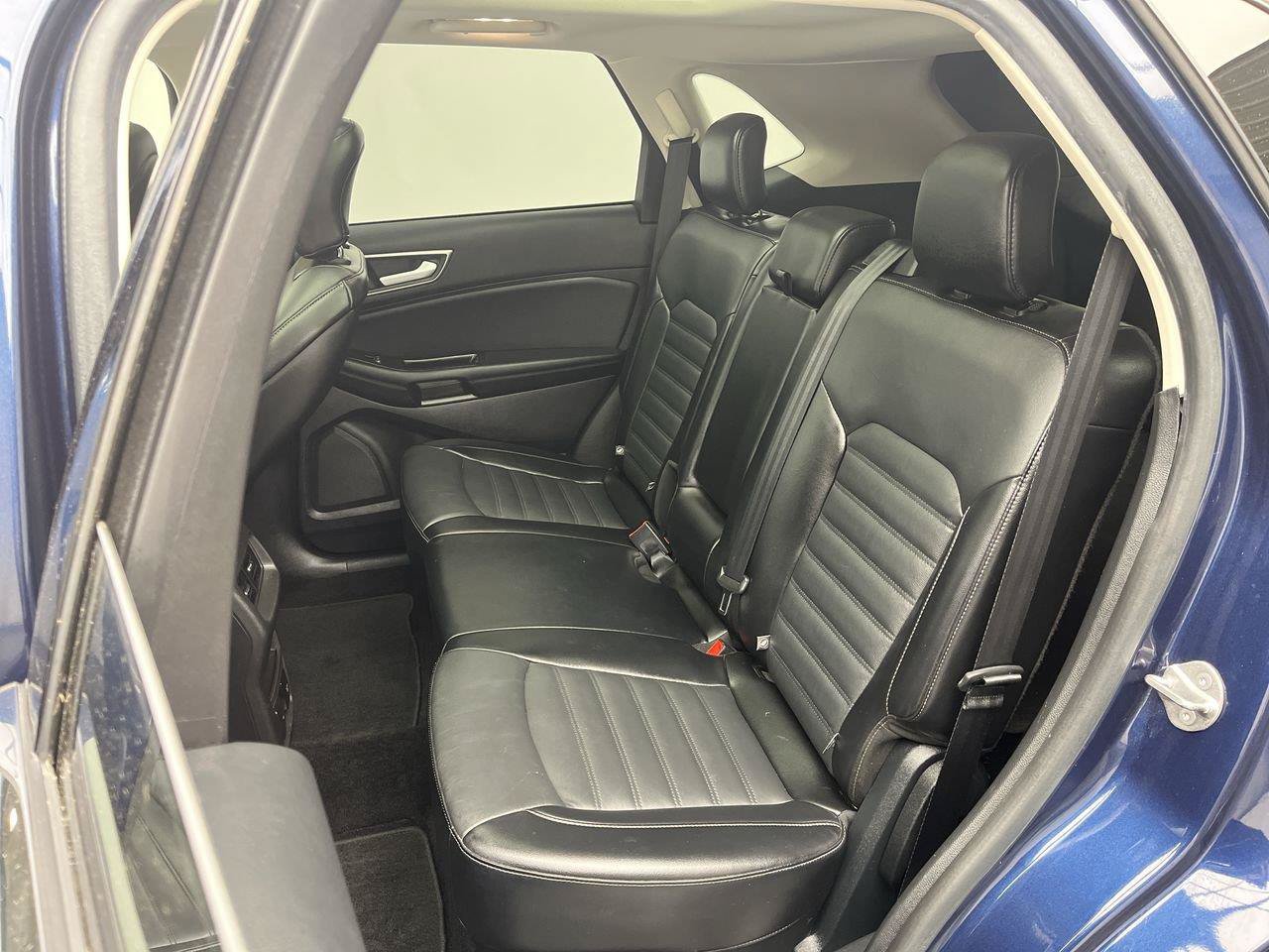 Used 2017 Ford Edge SEL w/ Equipment Group 201A AWD/4WD image 13