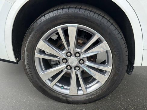 Used 2024 Cadillac XT6 Premium Luxury AWD/4WD image 13