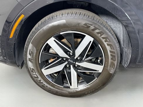 Used 2022 Kia Sorento EX w/ Panoramic Sunroof Package image 38