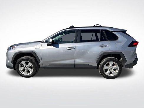 Used 2021 Toyota RAV4 XLE w/ Convenience Package AWD/4WD image 10