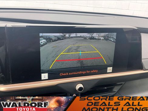 Used 2025 Toyota Crown XLE image 26