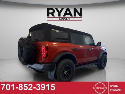 Used 2022 Ford Bronco Wildtrak image 5