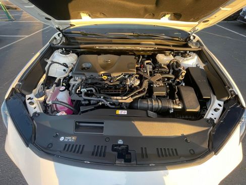 Used 2025 Toyota Camry LE image 32