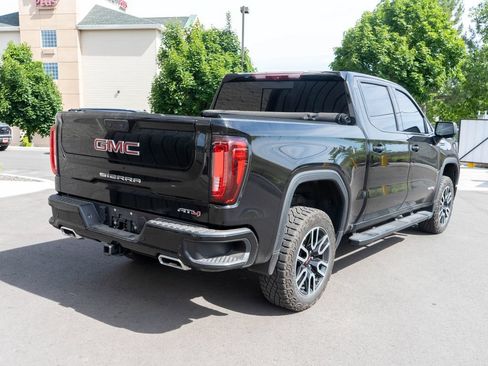 Used 2025 GMC Sierra 1500 AT4 w/ Technology Package AWD/4WD image 7