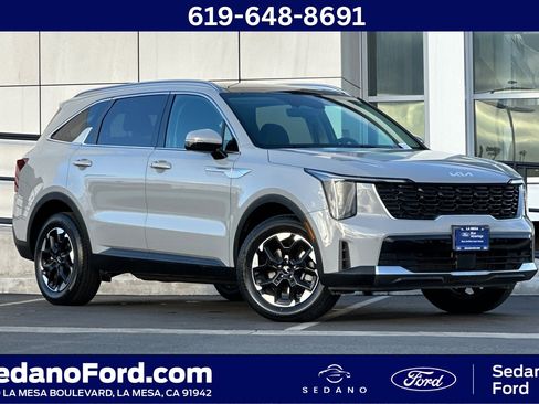 Used 2024 Kia Sorento S w/ Panoramic Sunroof Package image 1