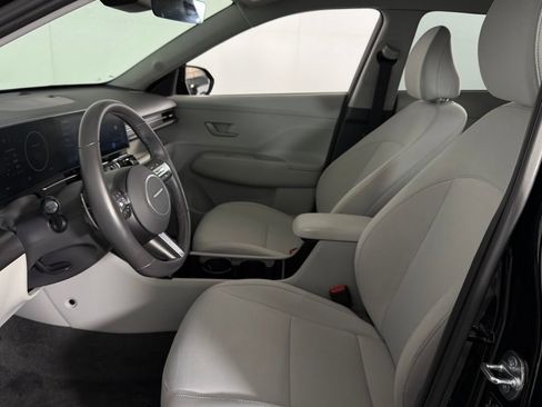 Used 2025 Hyundai Kona SEL image 22