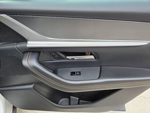 Used 2025 MAZDA CX-70 Plug-In Hybrid w/ Premium Pkg image 22